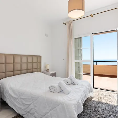 Apartment Panoramic Sea Views Manilva