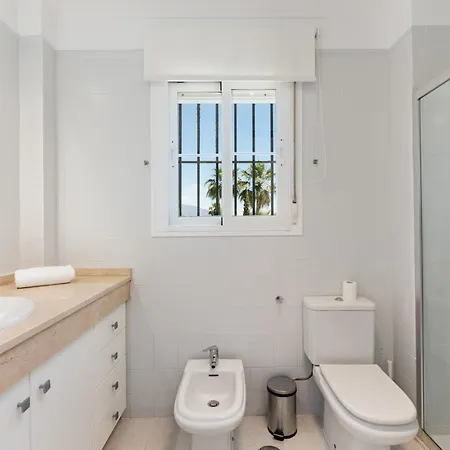 Panoramic Sea Views Apartment *